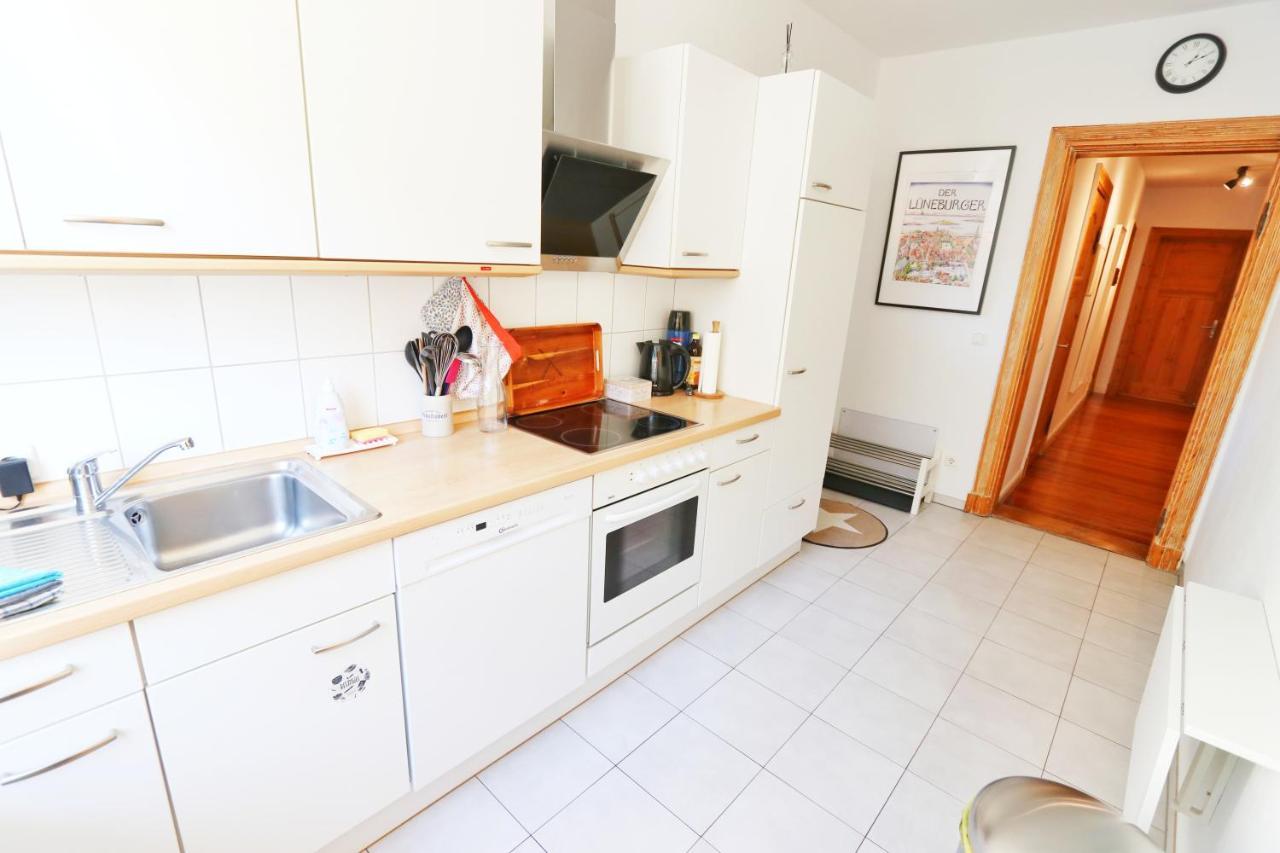 Zum Suelztor Apartment Luneburg Bagian luar foto