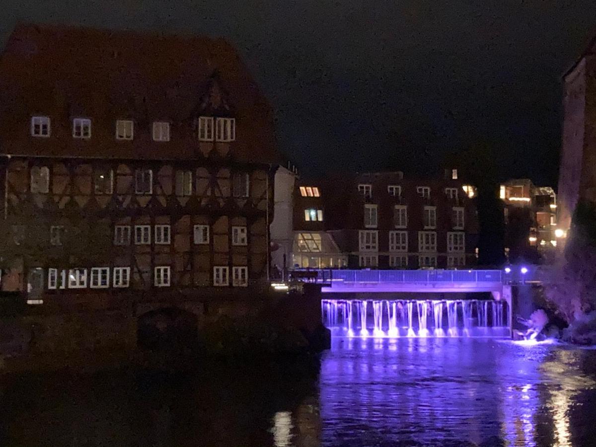Zum Suelztor Apartment Luneburg Bagian luar foto