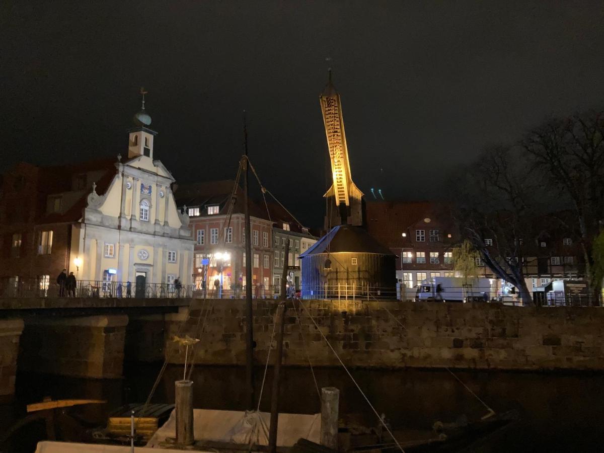 Zum Suelztor Apartment Luneburg Bagian luar foto